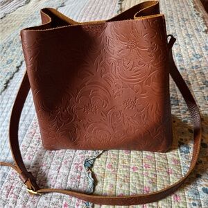 Portland leather goods- Butterfly Bucket-Meadow